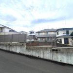 南西側・南東側の建物と距離が有る為、開放感が有ります。